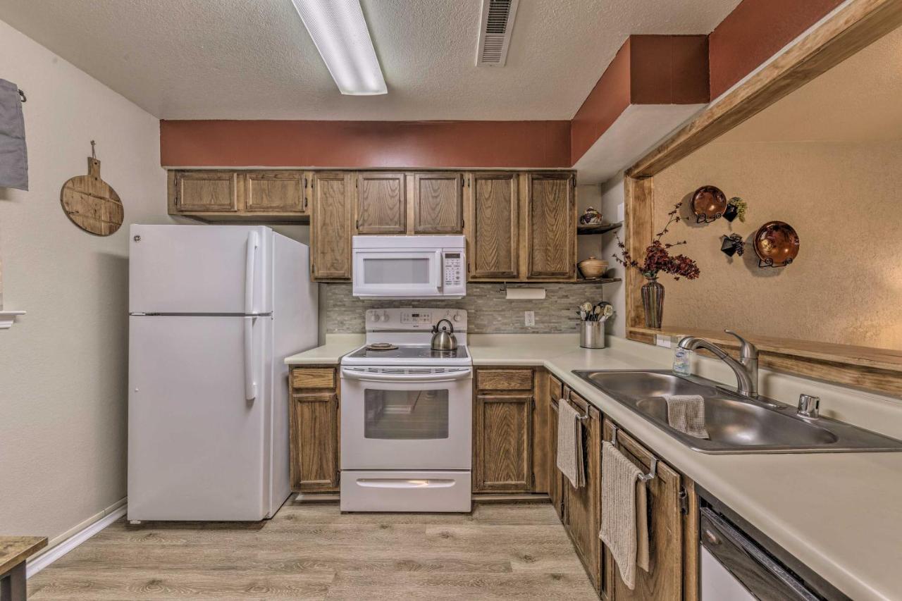 Forested Ruidoso Condo With Deck And Fireplace! Luaran gambar